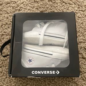 Baby converse size 2
